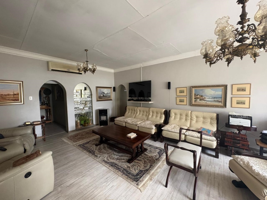 9 Bedroom Property for Sale in Hoopstad Free State
